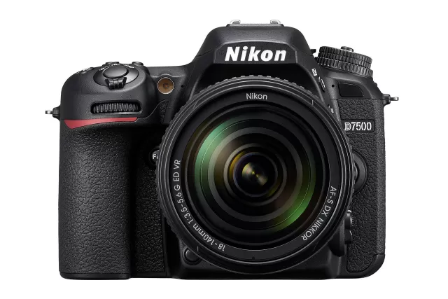 Nikon D7500