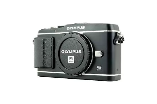 OM System E-P3