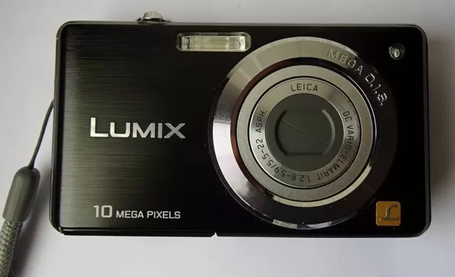 Panasonic Lumix DMC-FS8