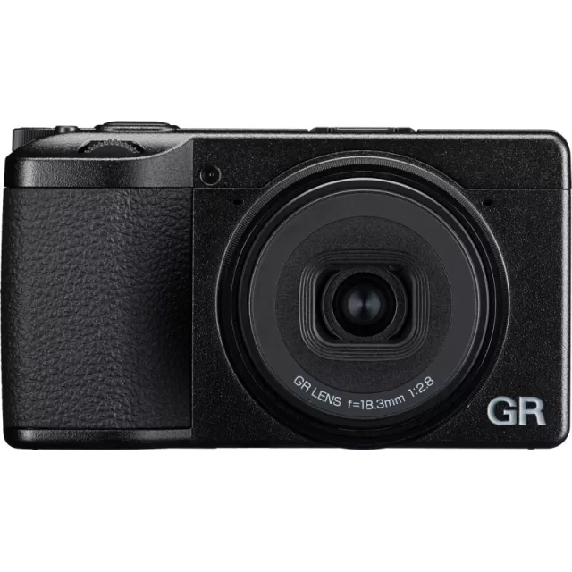 Ricoh / Pentax GR IV