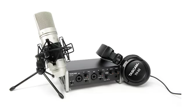 TASCAM TRACKPACK 2x2