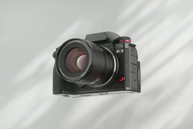 TTArtisan AF 75mm F2 (L-mount)